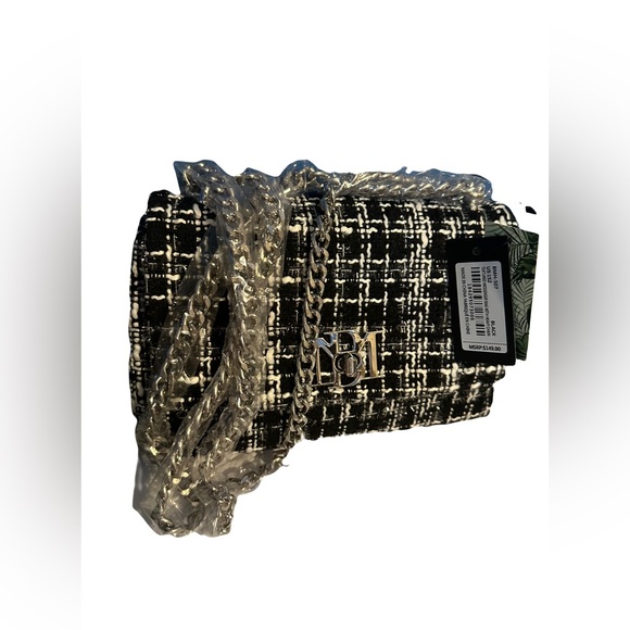 Badgley Mischka Handbags - Badgley Mischka black & white tweed with silver tone hardware & heavy chain NWT